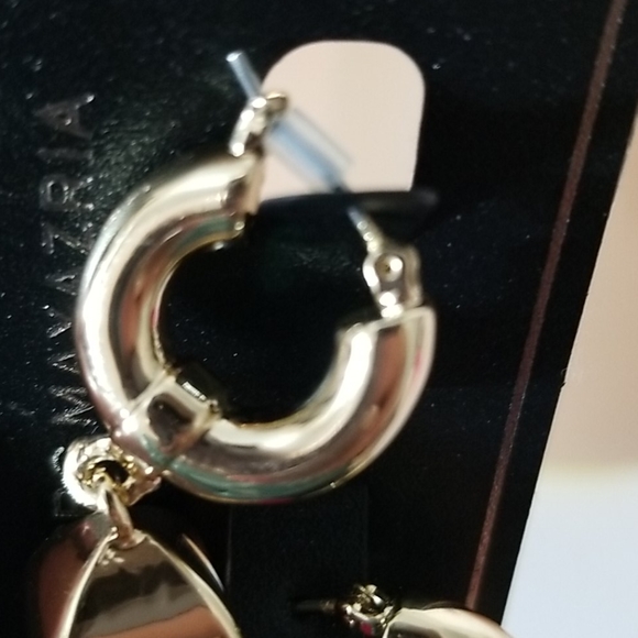 BCBGMaxAzria Tassel Thread Earring - Picture 6 of 6